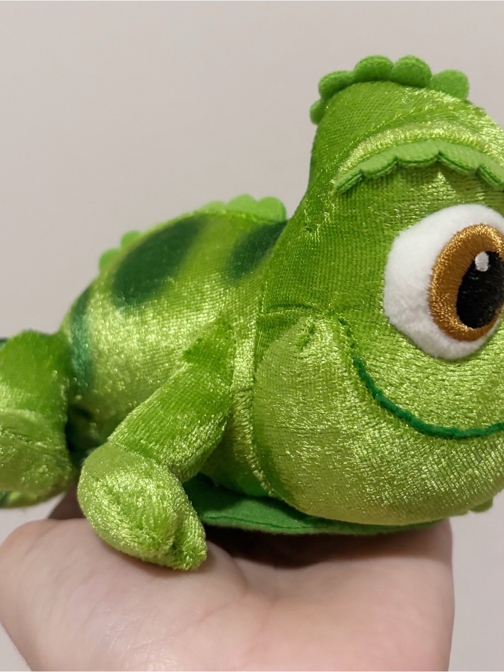 Pascal Shoulder Plush